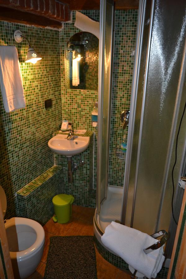 B&B Edera Castagnole Piemonte Exterior photo